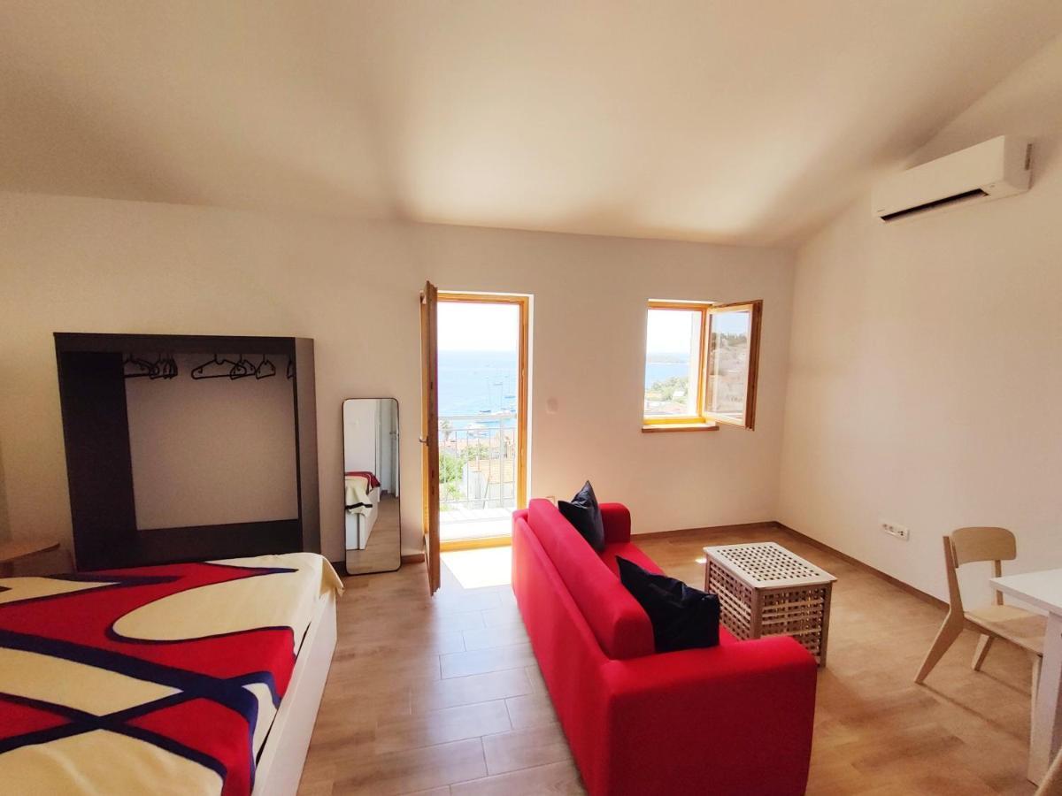 Brand New Apt W Balcony & Perfect Seaview At Center Hvar Town Exterior photo