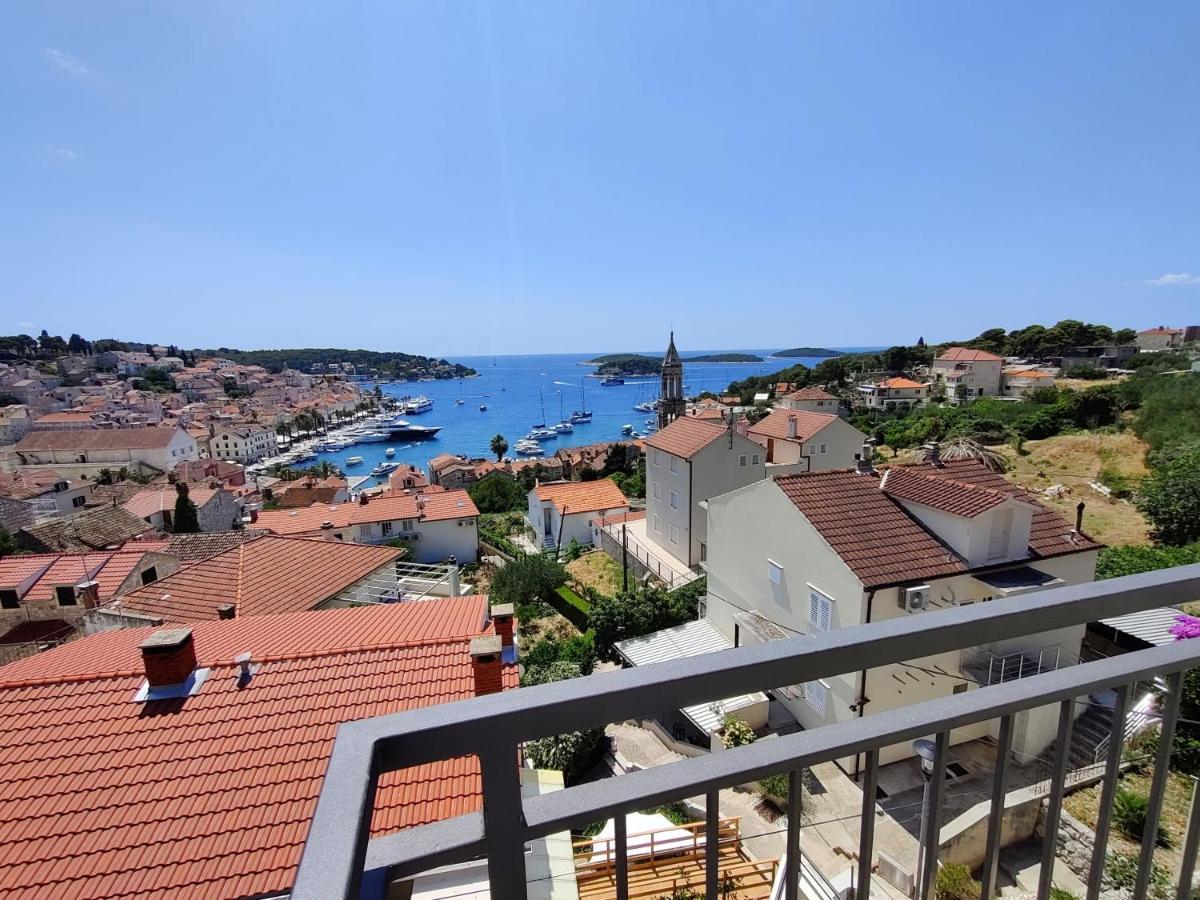 Brand New Apt W Balcony & Perfect Seaview At Center Hvar Town Exterior photo