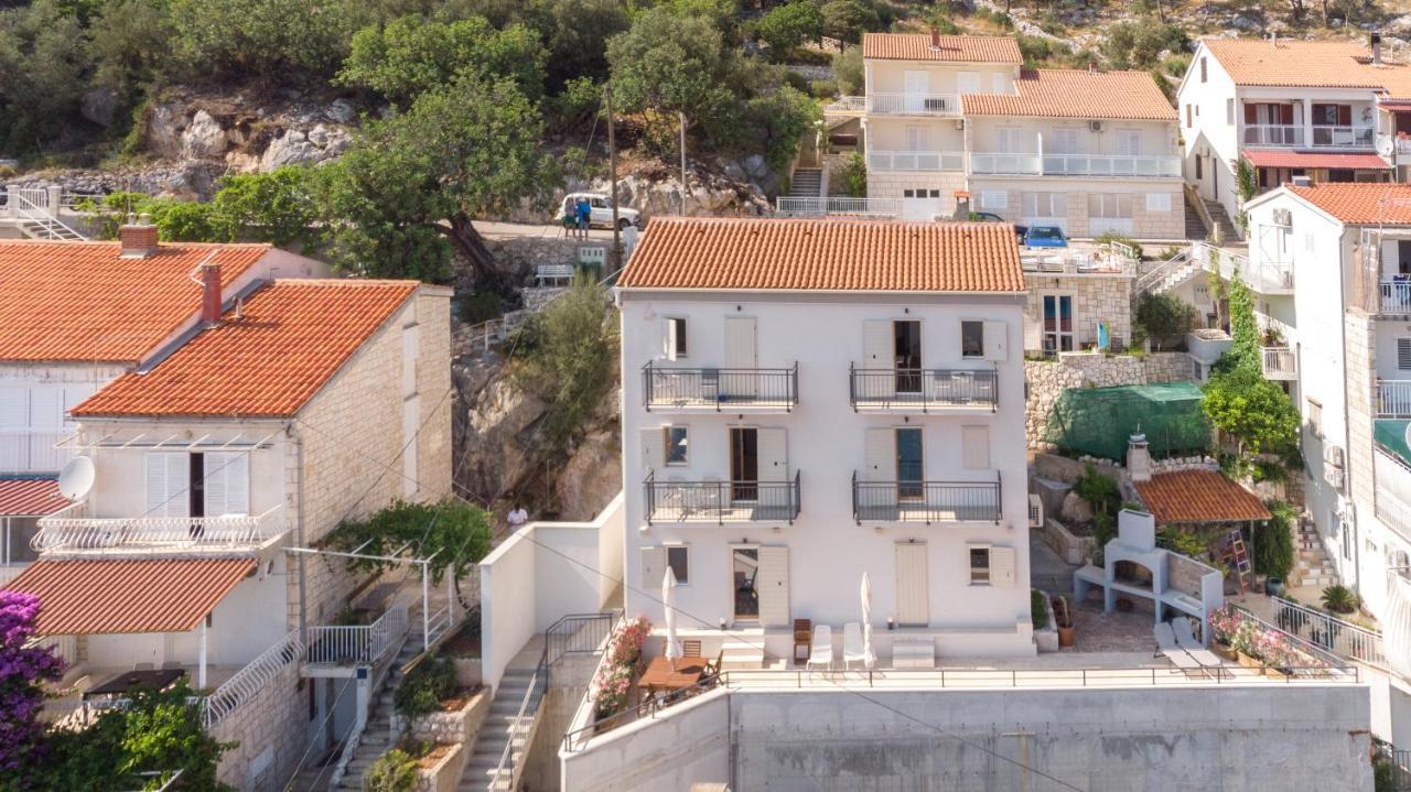 Brand New Apt W Balcony & Perfect Seaview At Center Hvar Town Exterior photo